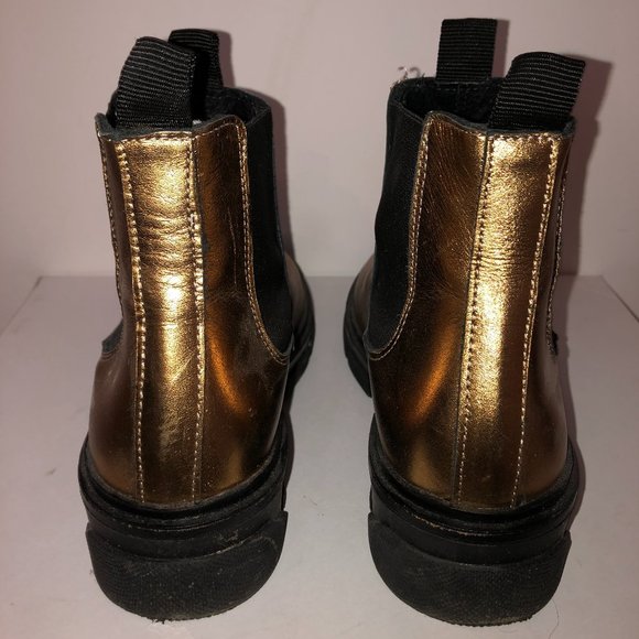 Topshop Gold Chelsea Boot - Picture 4 of 6